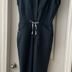 FIGS Scrubsuit in Dark Harbor